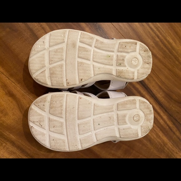 Smart Step Toddler Girls White Flower Sandals - Picture 5 of 6